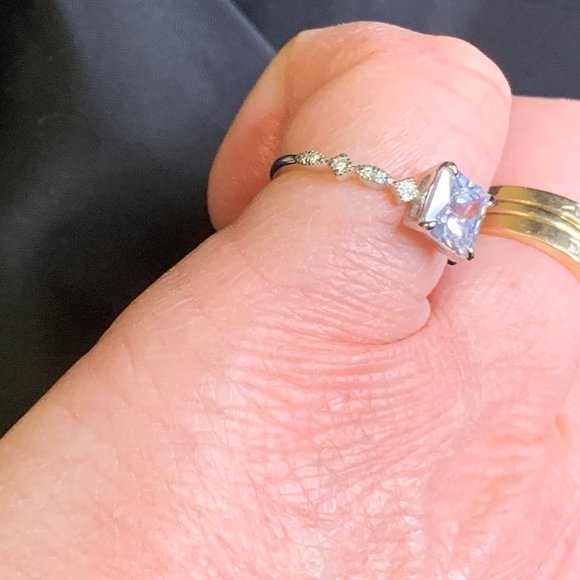 Silver Tone Square Clear Stone Ring with Smaller Stones Size 7 3/4 - Picture 10 of 11